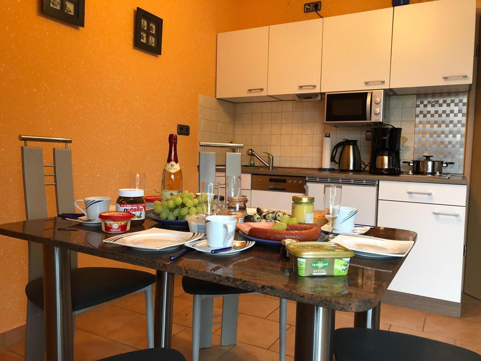 Apartment Moderne Für 4 Personen Mit Balkon *